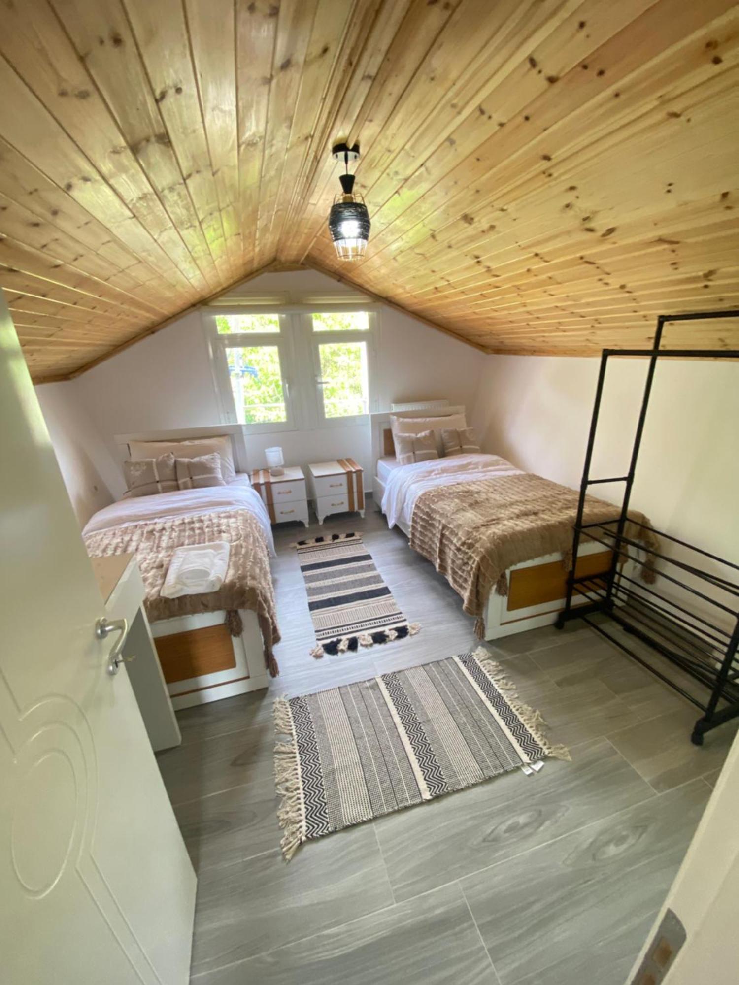 Guest House Rean เบราท ภายนอก รูปภาพ